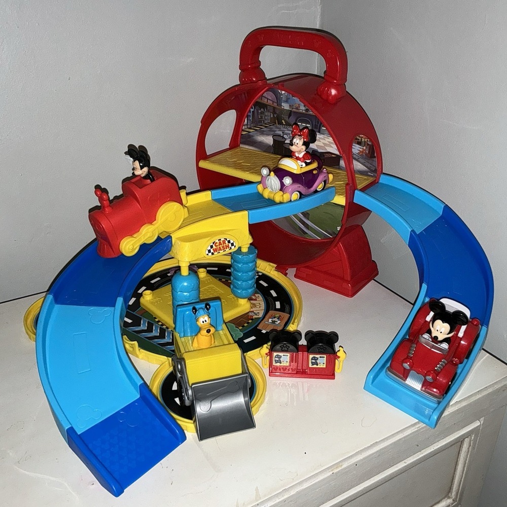 Disney‎ Junior Mickey Stow 'N Go Garage Tracks Case Roadster Racers Minnie Car
